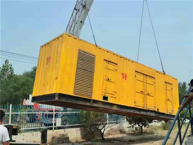 山丹300KW柴油发电机组油耗是多少？